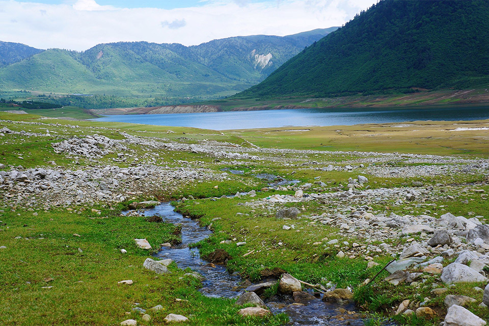 Yele Lake destination landscape