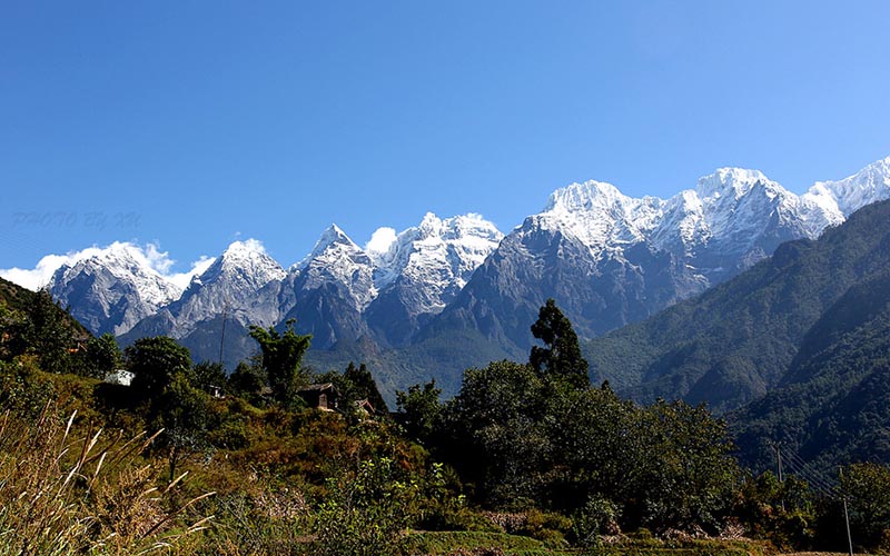 Tiger Leaping Gorge landscape